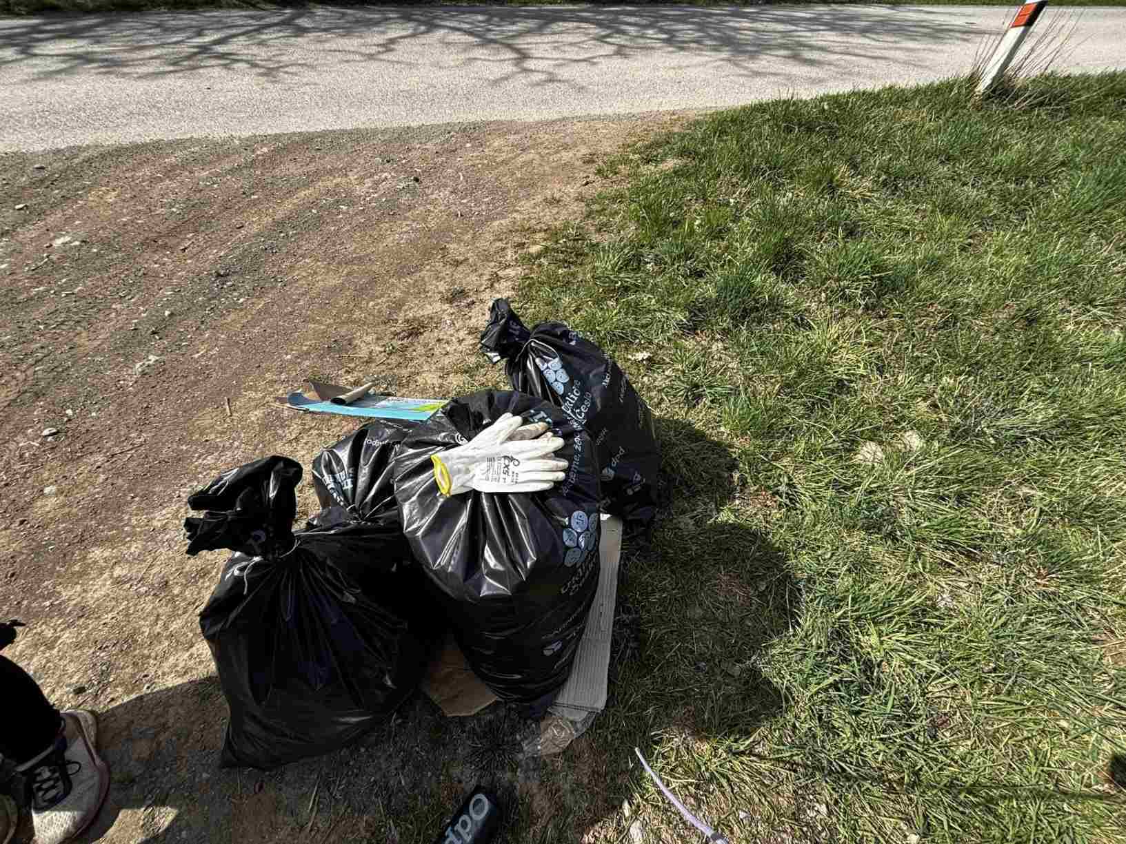 Ukliďme Košice a okolí 2026 foto - různí autoři (18)